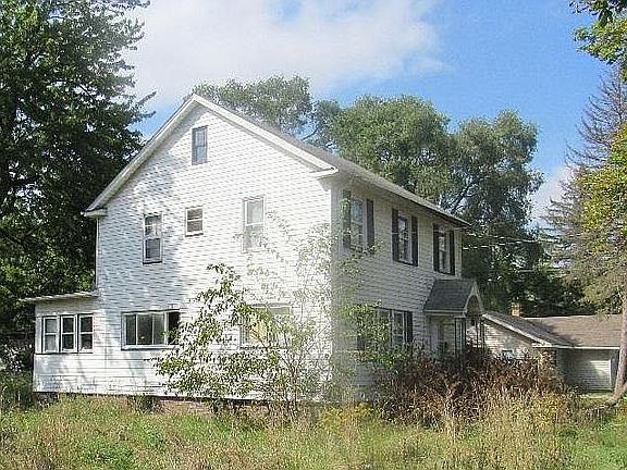 2nd image of 323 S 15th St