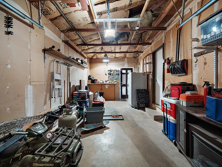 638 Dove Pl — Photo 33
