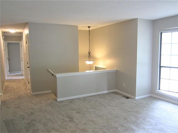 3rd image of 905 Cosby St