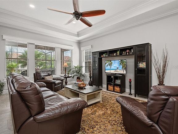 4th image of 1635 Nina Dr