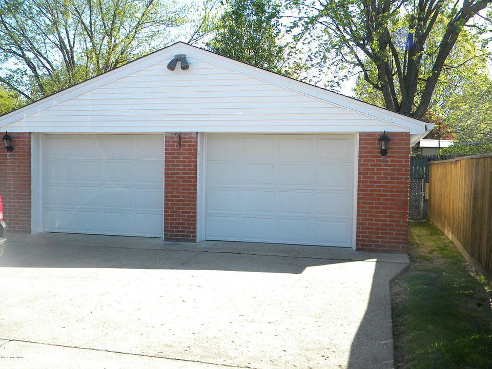 2nd image of 1707 Roosevelt Ave