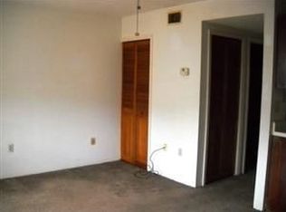 103 Leonard Ln, Crescent City, FL 32112