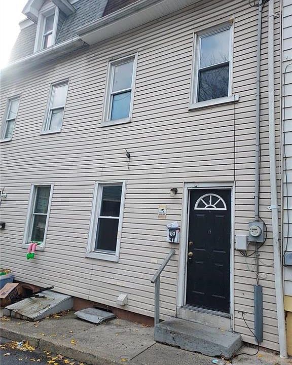 1st image of 408 Spruce St