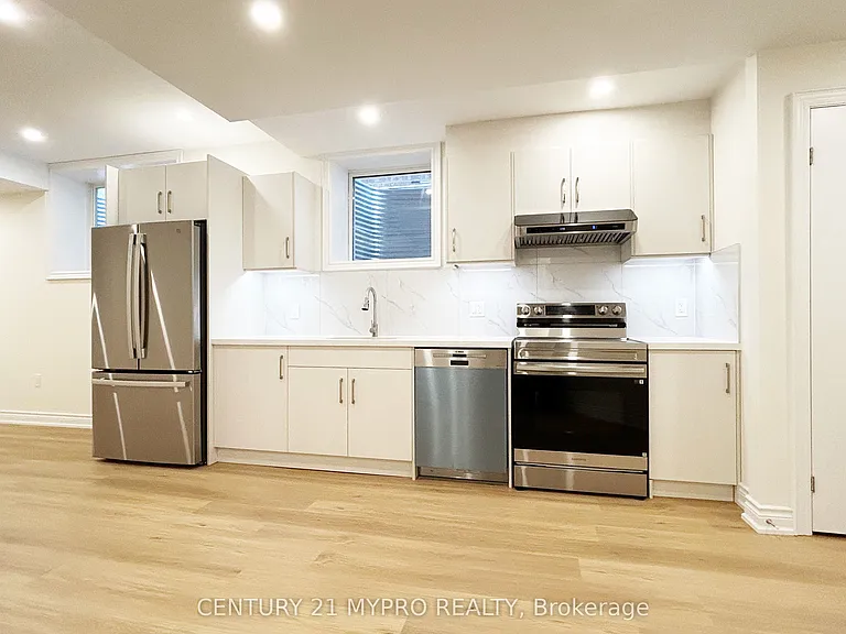 19 William Crawley Way — Photo 10