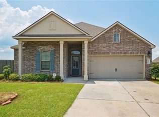 952 Channel Bend Ct, Slidell, LA 70461