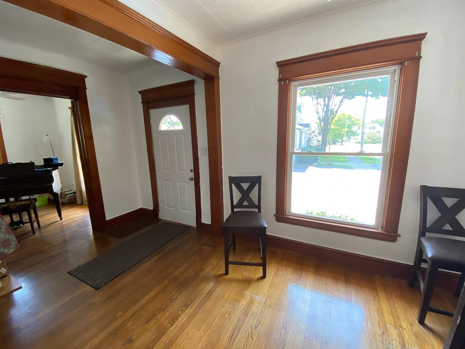 4 bed, 1.5 bath, 2000 sqft, $1,500 — Photo 4