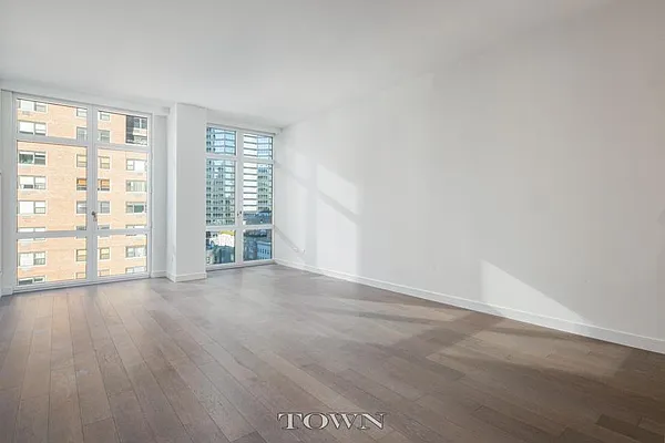 Rented by Town Residential | media 10