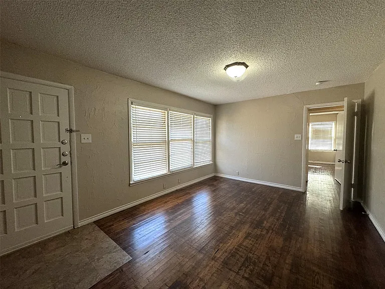 1408 N Ricketts St — Photo 3