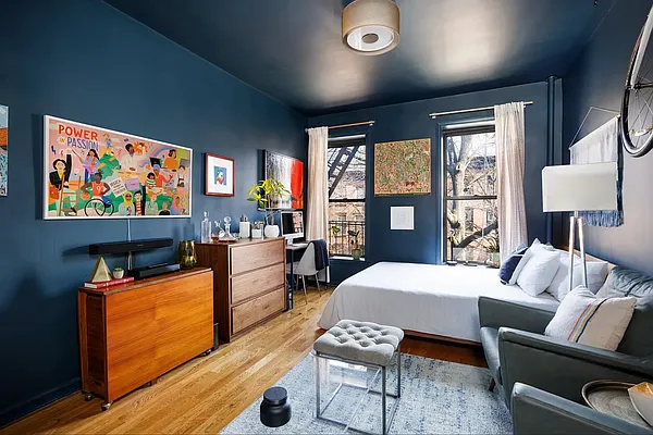 Rented by Charney Real Estate LLC | media 2