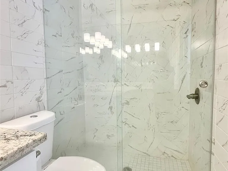 5800 Lumberdale Rd #89 — Photo 32