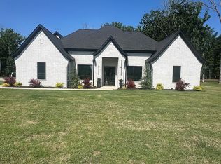 2001 Sunstone Dr, Alexander, AR 72002
