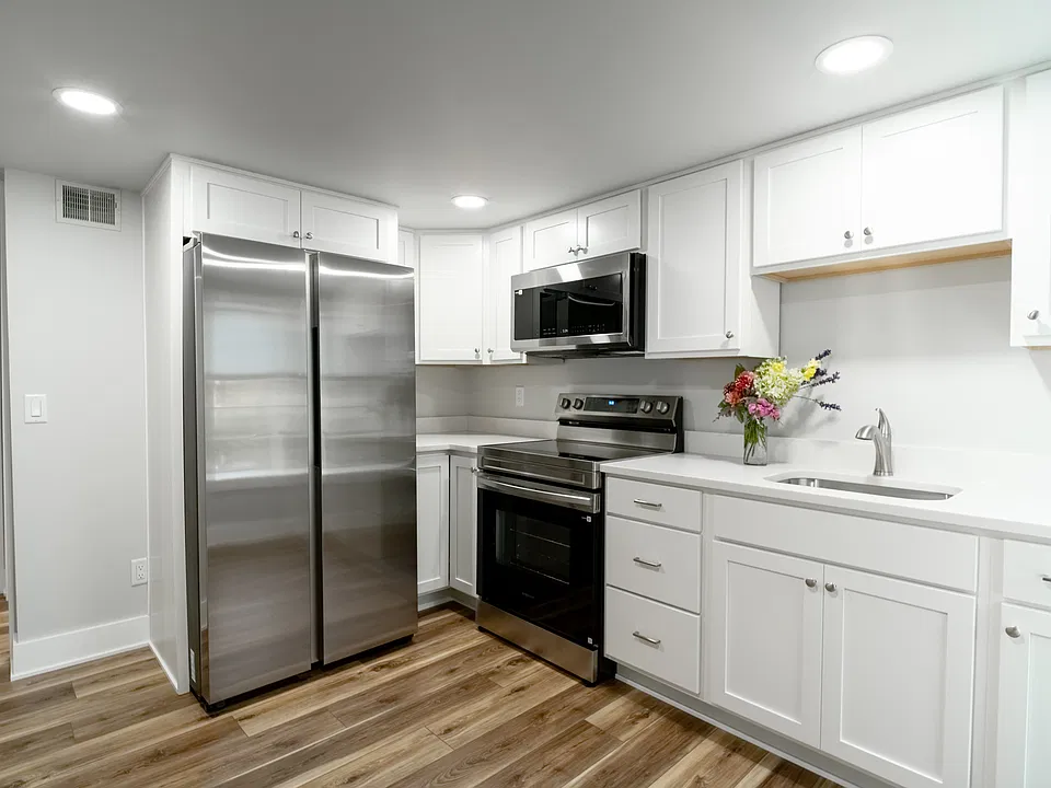 409 S Leroy St #2