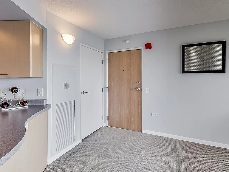 1720 Maple Ave #1570 — Photo 2