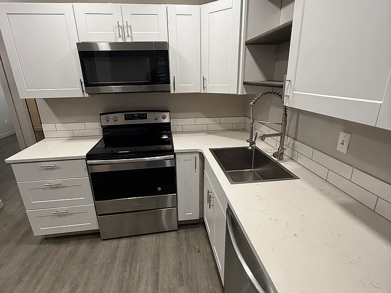 26 E 3rd Ave #1 — Photo 7
