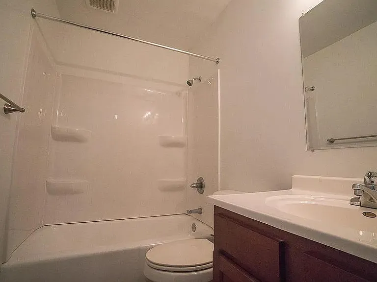 905 North Ave — Photo 5