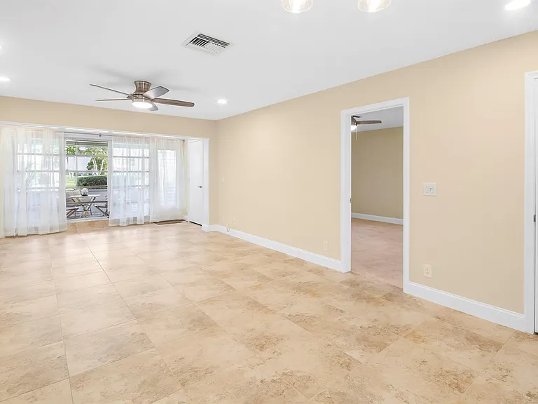 1111 Mahogany Way #76-B — Photo 15