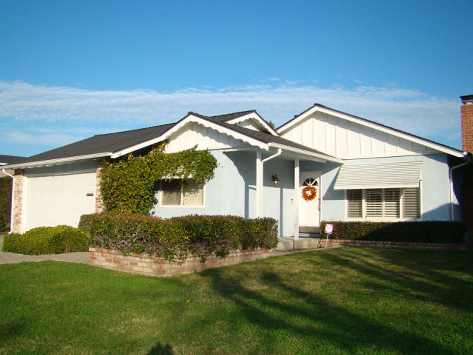 1st image of 1050 Leo Dr