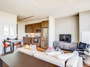 873 N Orleans St #2203, Chicago, IL 60610