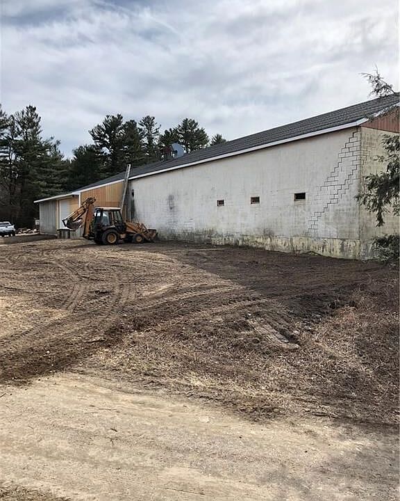 2nd image of 803 Kings Factory Rd