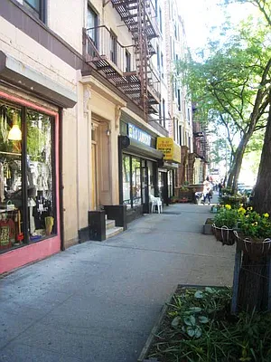 Rented by City Connections Realty | media 4