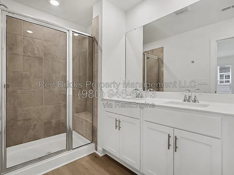 3125 Ophelia Aly — Photo 21