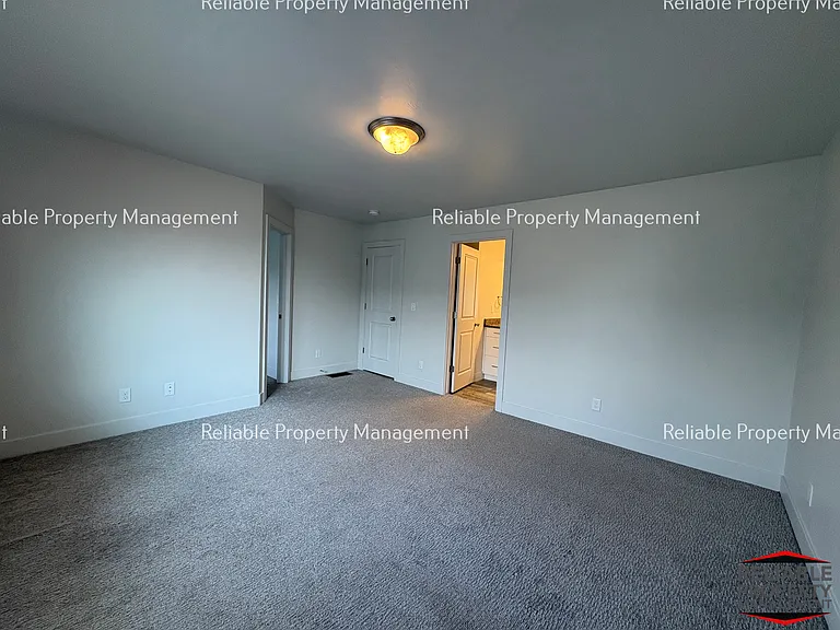 140 S Emery Ln — Photo 7