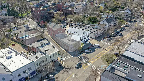 95 Main St Photo 1