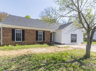 2102 Bally Duff Ln, Charlotte, NC 28262