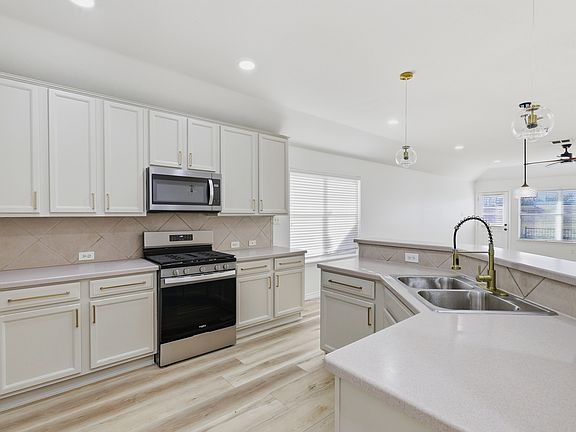 4th image of 10709 Nantucket Dr