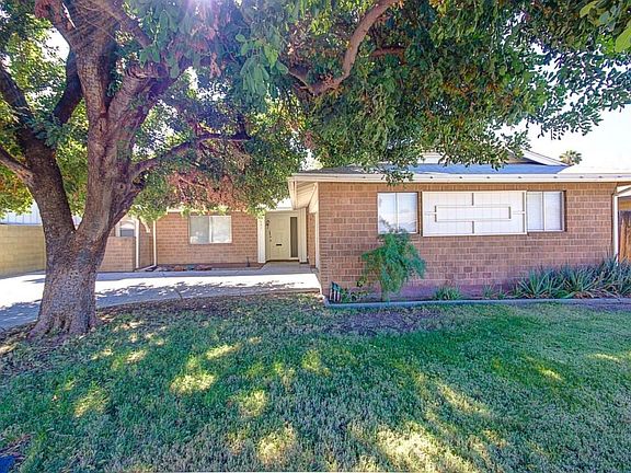 3rd image of 8607 E San Miguel Ave