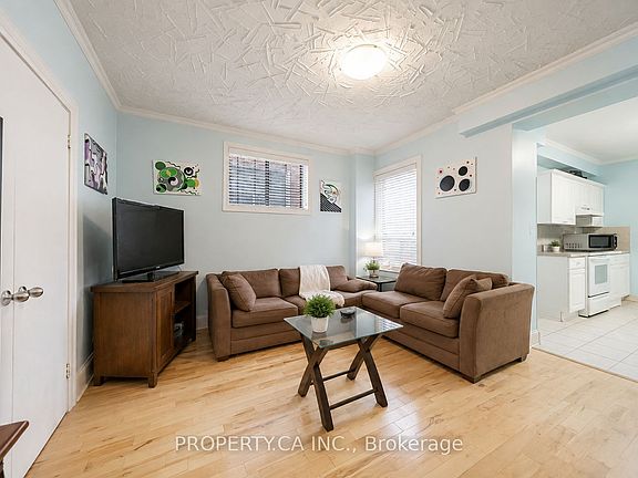 3rd image of 107 Runnymede Rd #1