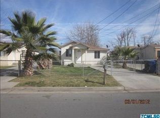 902 Walnut St, Pixley, CA 93256