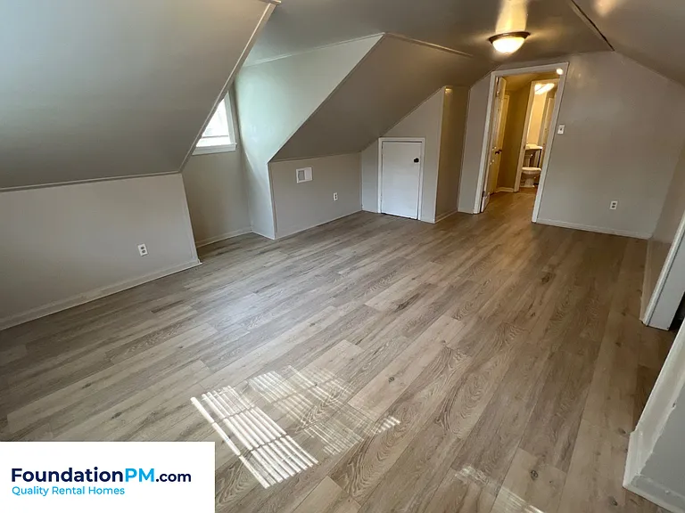 1847 Driftwood Ave — Photo 15