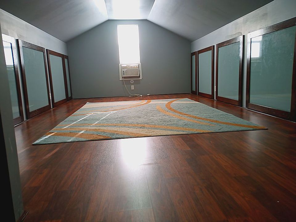 1st image of 20905 Schofield Cir