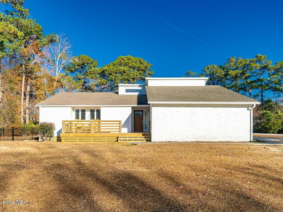 1st image of 3600 Meadow Drive