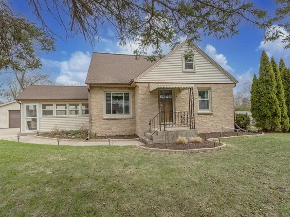 11104 West Kaul AVENUE, Milwaukee, WI 53225