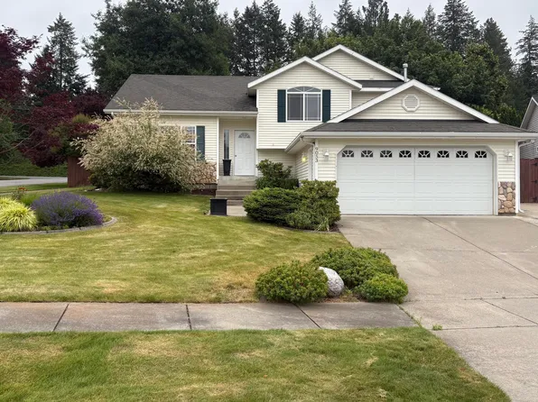 9053 N Drawbridge Ct, Hayden Lake, ID 83835