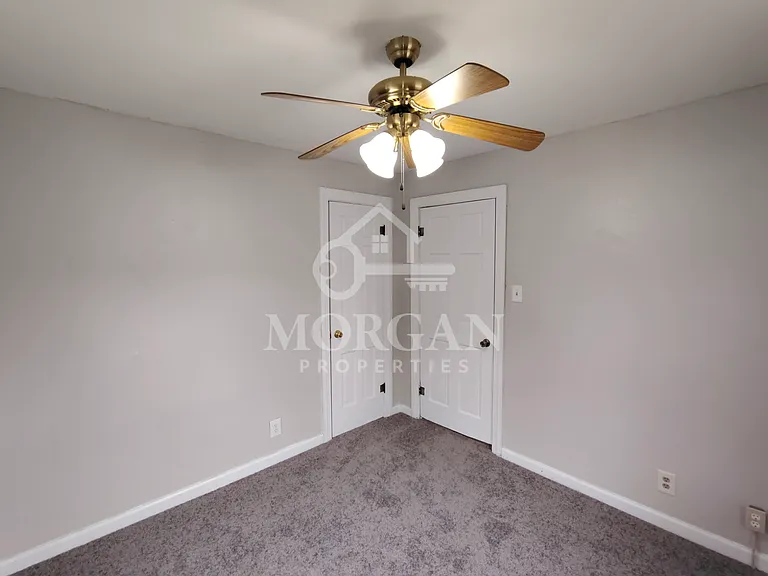 917 E 8th St #2 — Photo 5
