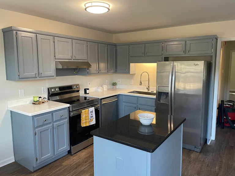 211 Tolbert St — Photo 1