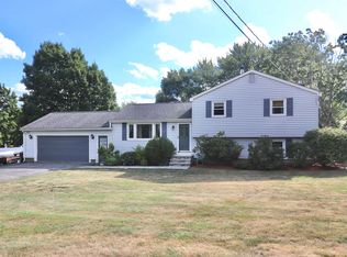 21 Hoodkroft Dr, Derry, NH 03038