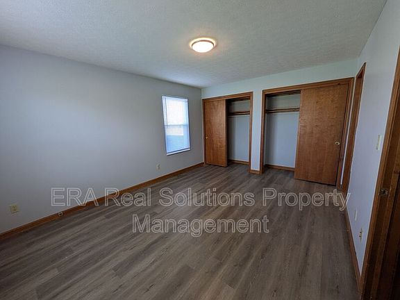 3rd image of 603 N 6th St APT 1B