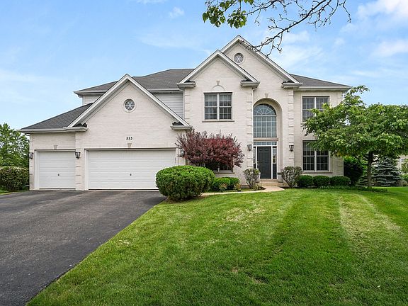 3rd image of 853 Deering Ct