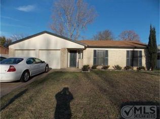1533 Warren Ln, Fort Worth, TX 76112