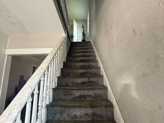 4th image of 1315 Poindexter St
