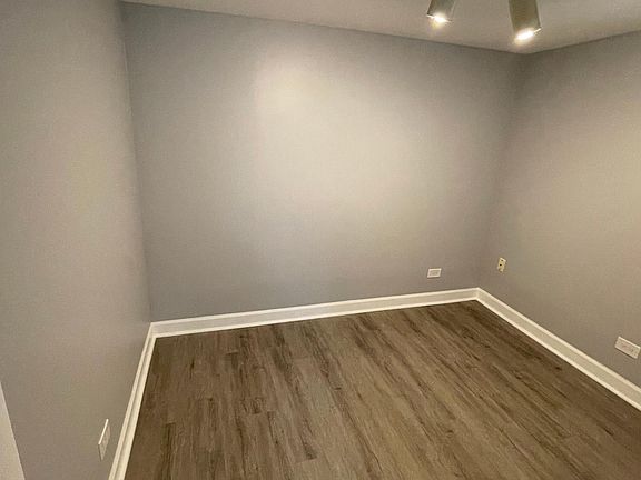 3rd image of 3007 N Ashland Ave