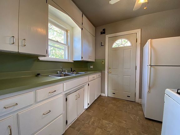 4th image of 3029 NW 14th St