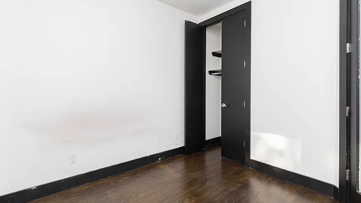 Rented by Nooklyn NYC LLC | media 3