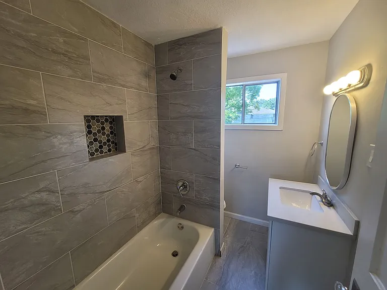 3919 Avenue O — Photo 21