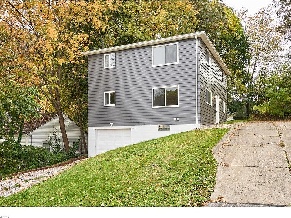 1st image of 406 E Lake Ave