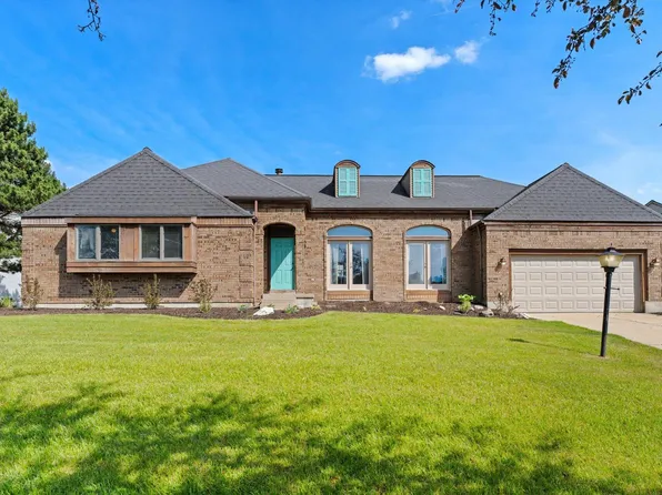 5518 Stowehill Dr SE, Kentwood, MI 49508